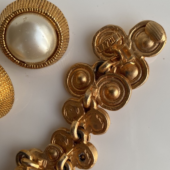Chanel Earrings Vintage Authentic - Picture 4 of 8